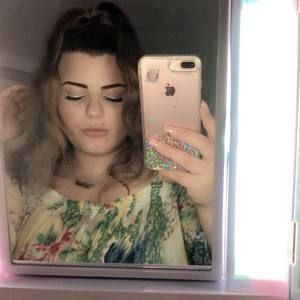 Meet your Posher, Tori